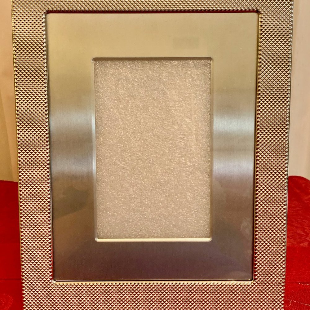 New in Box - Things Remembered - 4x6 Photo Free Standing Frame